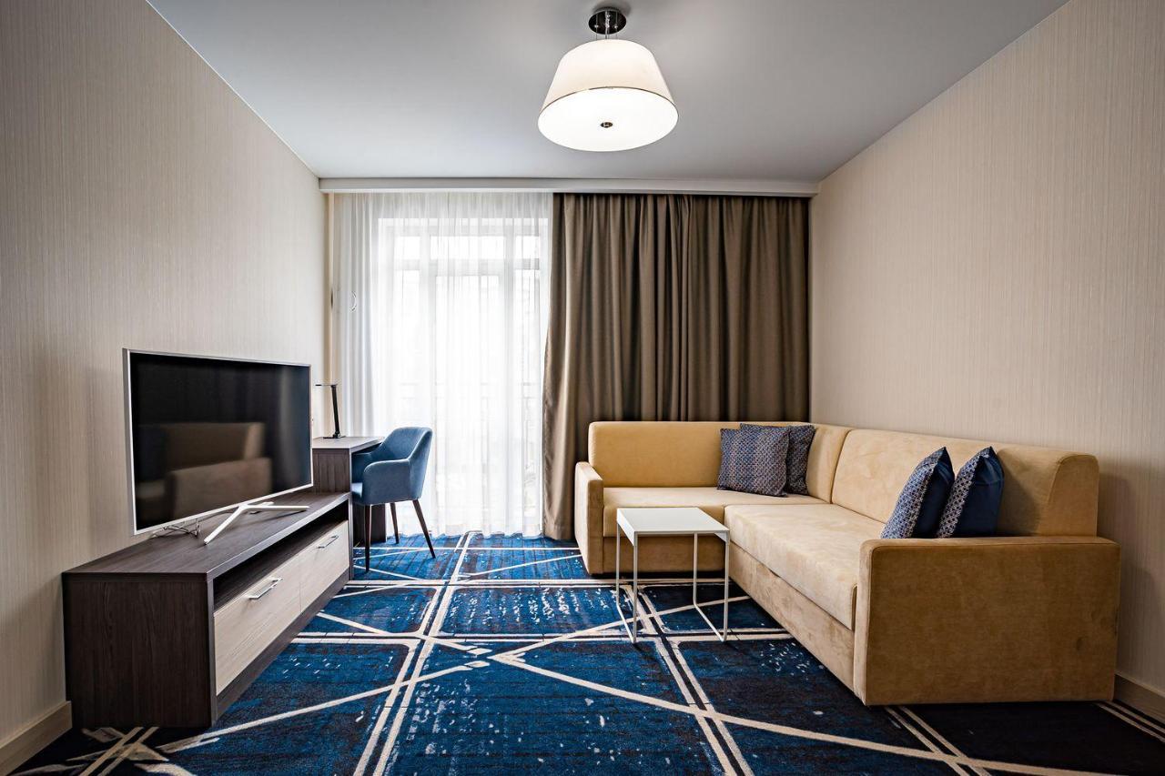 Ramada Hotel&Suites by Wyndham Новосибирск Жуковска Экстерьер фото